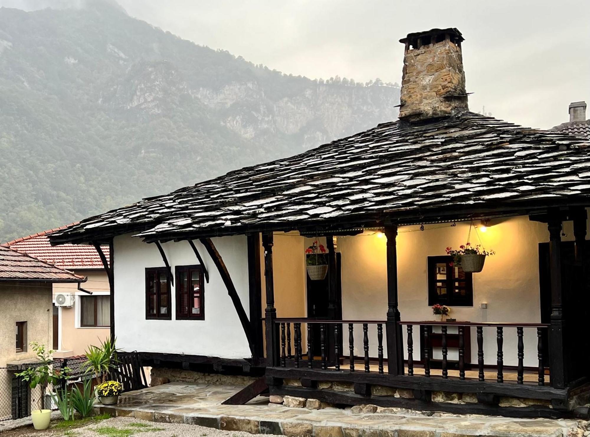 Туйковата Къща Tuikov'S House Teteven Eksteriør billede